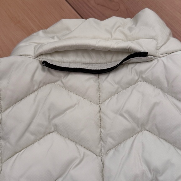 Klim Quilted Black and White Vest with Fitted Silhouette - Picture 8 of 10